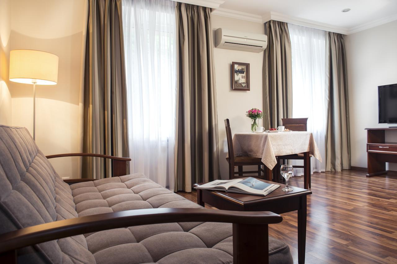 Flatlux Apartments Kiev Dış mekan fotoğraf